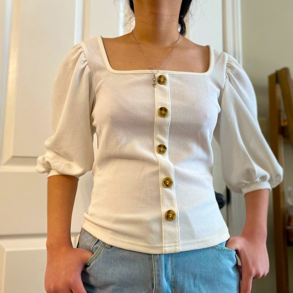 White top with bell sleeves S size